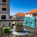 Vesna Apartman *